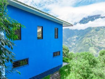 Casa Tipo Loft en Baños de Agua Santa, con Vista Inigualable
