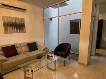 Casa tipo Town House en Venta en Santa Catarina Nl