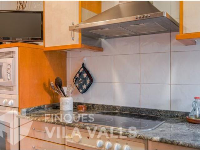 Casa toda exterior dentro del pueblo