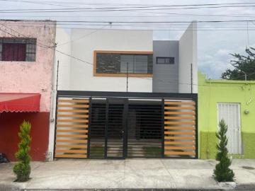Casa totalmente nueva por el Mercado de Abastos Guadalajara