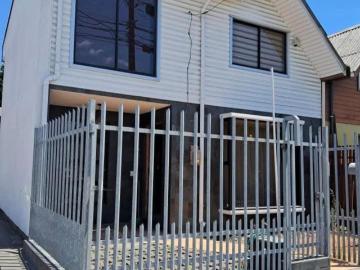 CASA TOTALMENTE REMODELADA 3D+2B | LOGIA Y PATIO TECHADO | LOMAS COLORADAS $600.000