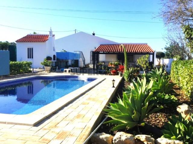 Casa tradicional com piscinas e vistas fantásticas São Brás de Alportel