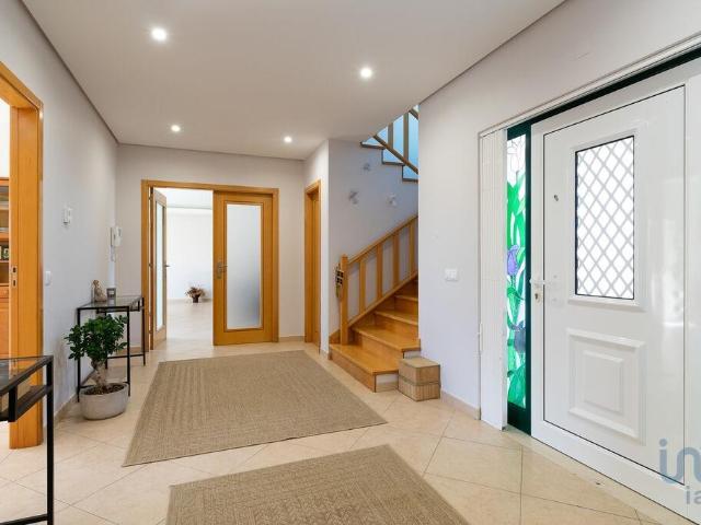 Casa tradicional T5 em Monte Real e Carvide de 280,00 m²
