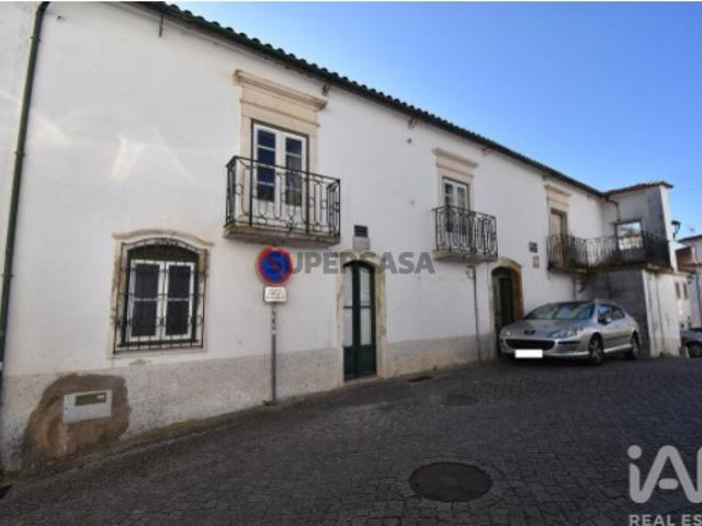 Casa tradicional T5 em São Miguel, Santa Eufémia e Rabaçal de 460,00 m²