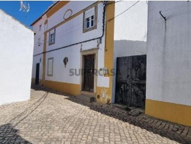 Casa tradicional T6 em Nossa Senhora da Graça de Póvoa e Meadas de 216,00 m²