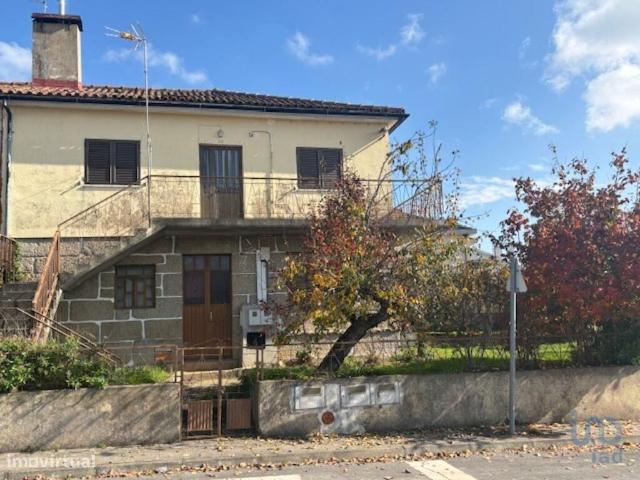 Casa tradicional T3 em Mogadouro, Valverde, Vale de Porco e Vilar de R