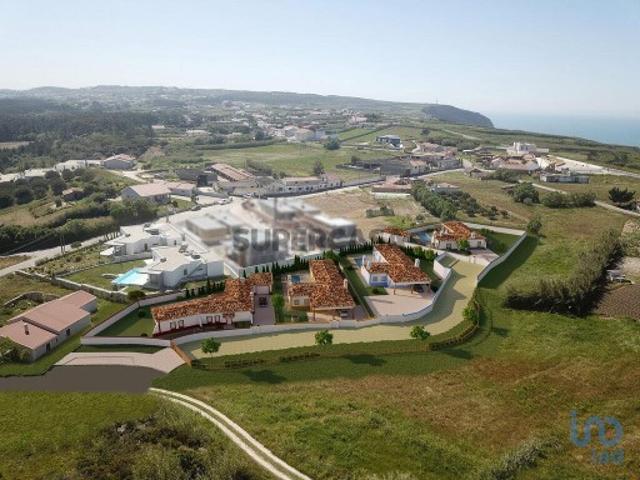 Casa tradicional T3 em Caldas da Rainha Santo Onofre e Serra do Bouro de 225,00 m²