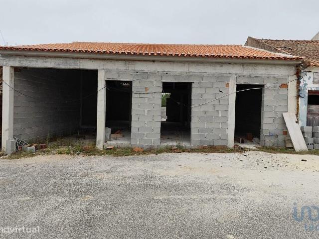 Casa tradicional T3 em Lamas e Cercal de 169,00 m2