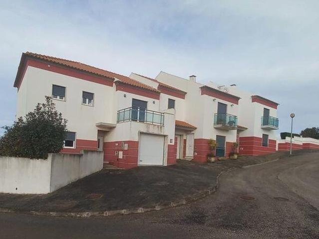 Casa tradicional T3 em Santa Bárbara de 195,00 m² 195m² Santa Bárbara