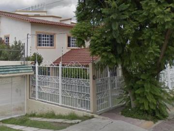 Casa ubicada en Arboledas, Querétaro, en remate