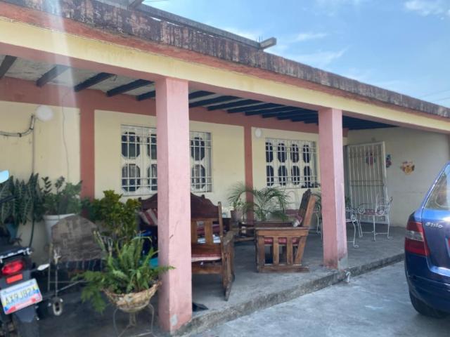 CASA UBICADA EN LA URB. DESARROLLO CAMBURITO ARAURE VE50 093DC KCOR