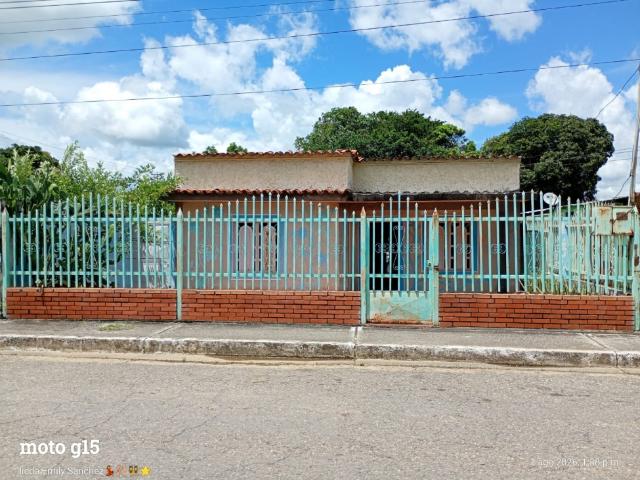 CASA UBICADA SARARE MUNICIPIO SIMON PLANA VE50 114SS LALE
