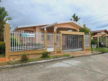 Casa Unifamiliar Brisas Del Golf