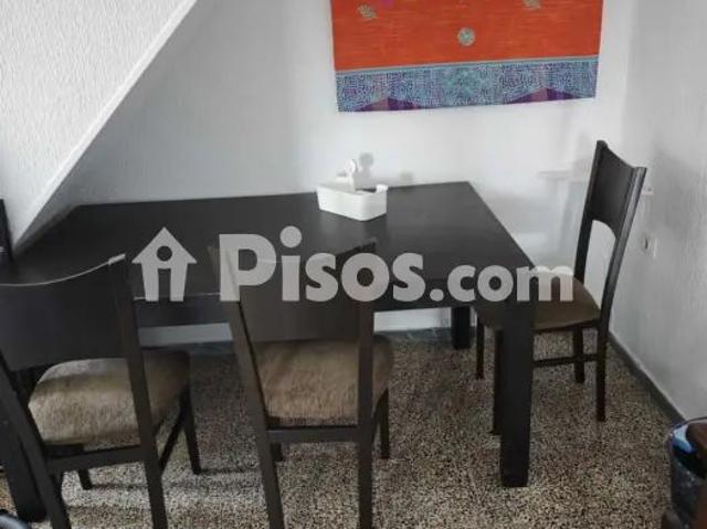 Casa unifamiliar en alquiler en Calle Pelinor, 16