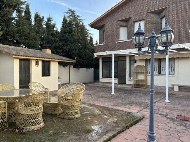 Casa unifamiliar en venta en Navas del Rey