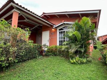 Casa Unifamiliar en Venta en COLINAS DEL LAGO Ciudad del Lago