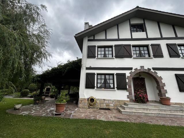Casa unifamiliar en venta en Ventas Jaizubia Urdanibia 20305