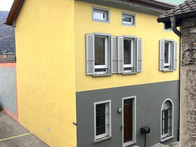 CASA UNIFAMILIARE 4.5 LOCALI RISTRUTTURATA