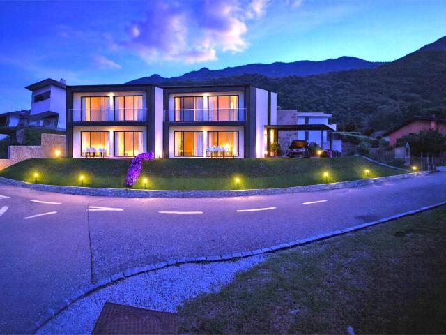 Casa unifamiliare a Schiera Nuova costruzione a Claro