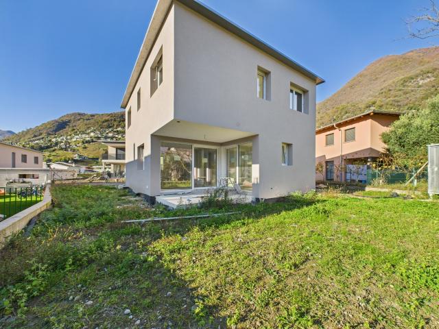Casa unifamiliare moderna a Cugnasco Gerra 4.5 locali Nuova costruzione