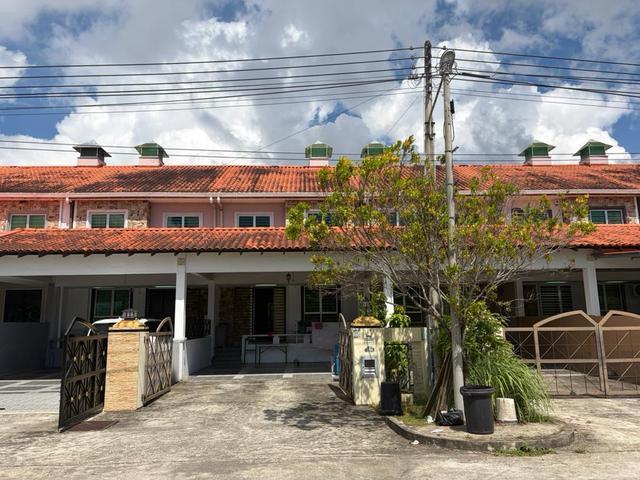 Casa Uno 2 storey intermediate house for sell