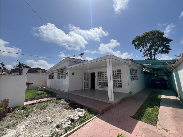 Casa, Urb. Colinas De Santa Rosa