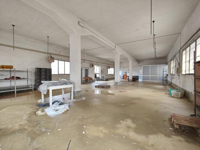 Laboratorio da ristrutturare a Fucecchio