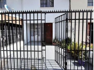 CASA VENDE DIANA ROSS /POBLACION ENEAS GONEL/CONCHALI