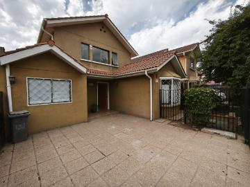 CASA VENDO ALTO MACUL LOMAS DE LO CAÑAS