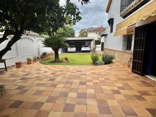 Casa Venta Mairena del Aljarafe, Cavaleri