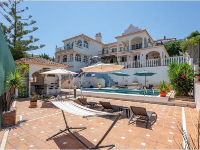 Chalet Venta Mijas, Hipódromo Cerrado del Águila