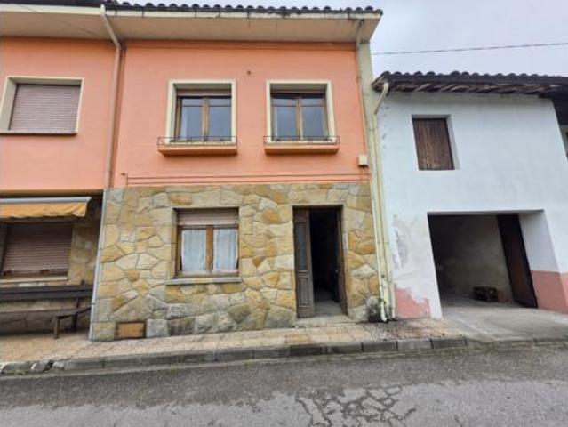 Casa Venta Nava, Nava