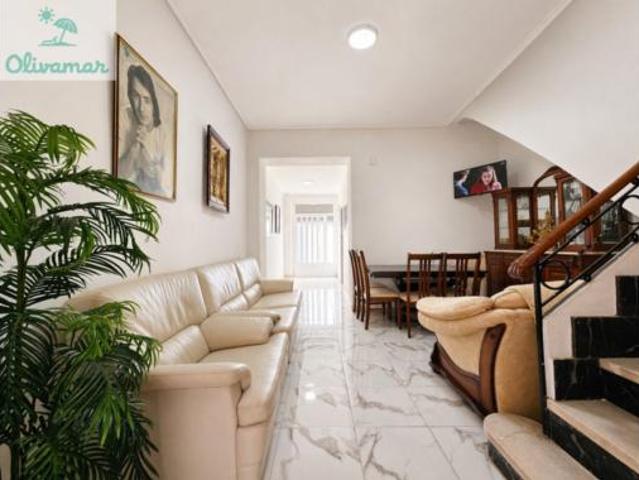 Casa Venta Oliva, Nucli Urbà