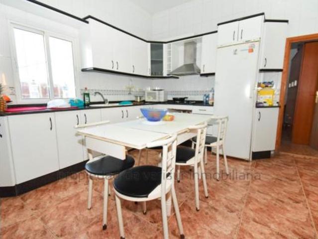 Casa Venta Águilas, Centro