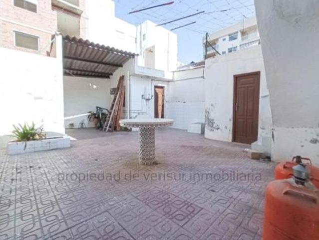 Casa Venta Águilas, Centro