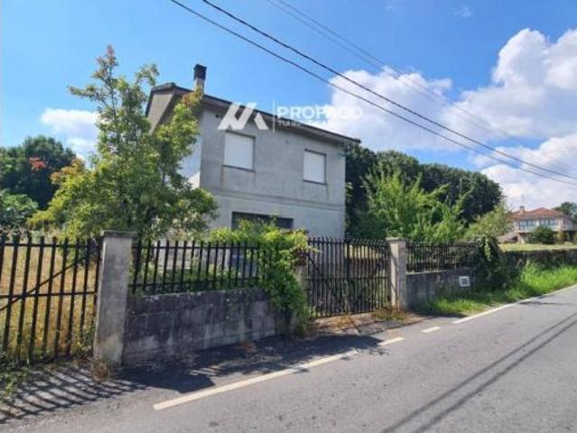 Casa Venta Amoeiro, Iglesia Fuentefria Amoeiro