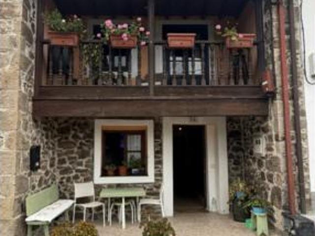 Casa Venta Cabranes, Santolaya