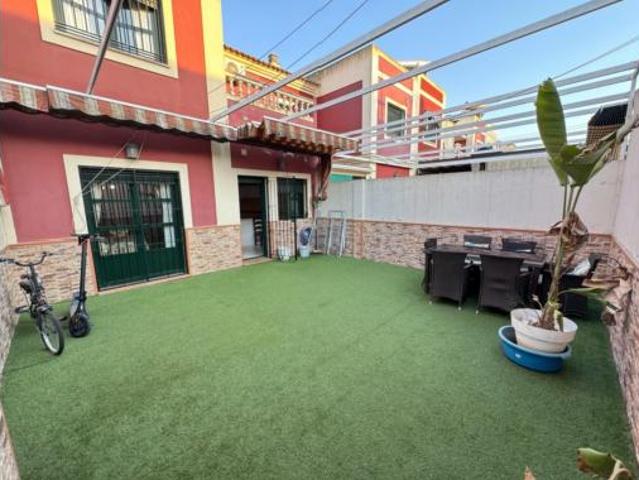 Casa Venta Dos Hermanas, Centro Doña Mercedes