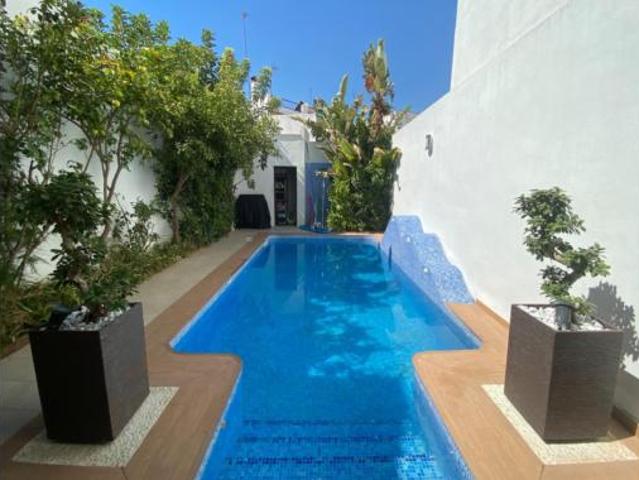 Casa Venta Dos Hermanas, Centro Doña Mercedes