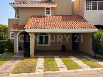 CASA VENTA EN PARQUE ROYAL PASEO DE LAS LOMAS