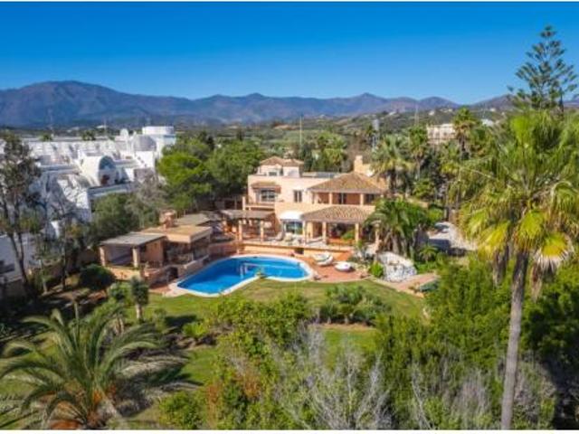 Casa Venta Estepona, El Paraíso Atalaya Benamara