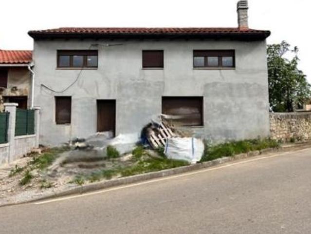 Casa Venta Gozón, Campo de La Iglesia Gozón