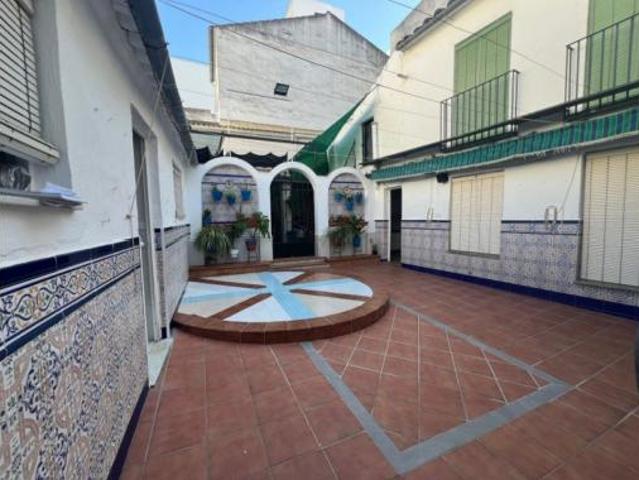 Casa Venta Lucena, Lucena