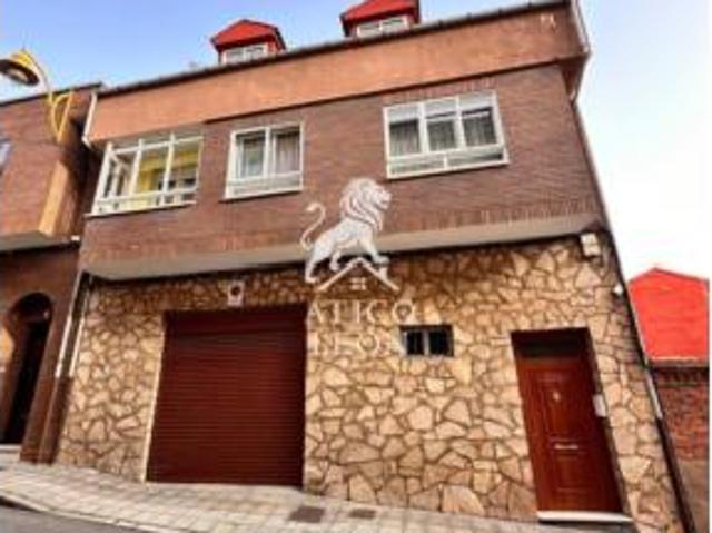 Casa Venta León Capital, San Esteban