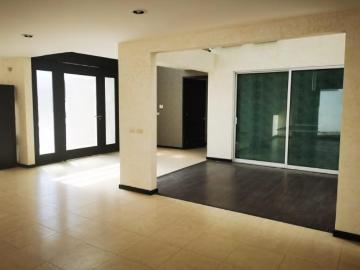 Casa Venta Puebla Lomas de Angelopolis 1 Recamara en Planta baja