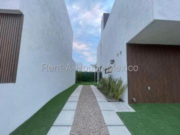Casa venta Puerta Real Corregidora Querétaro 3 recamaras 3.5 baños ADHG
