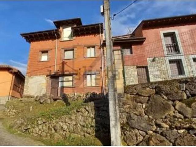 Casa Venta Piloña, Cardes Infiesto