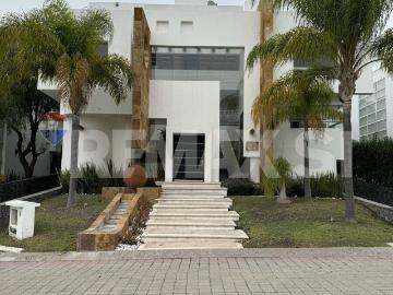 CASA VENTA REGENCY CLUB JURICA