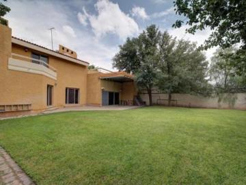 CASA VENTA RESIDENCIAL NOGALAR DEL CAMPESTRE, MUY AMPLIA, CON VIGILANCIA CEL 844 122 3082
