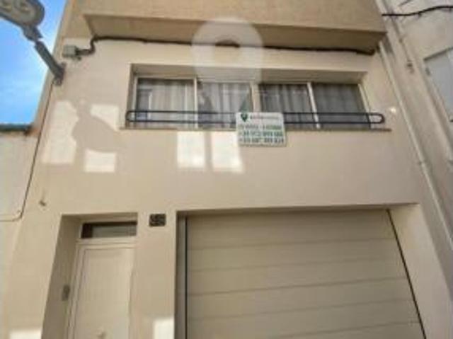 Casa Venta Roses, Centre